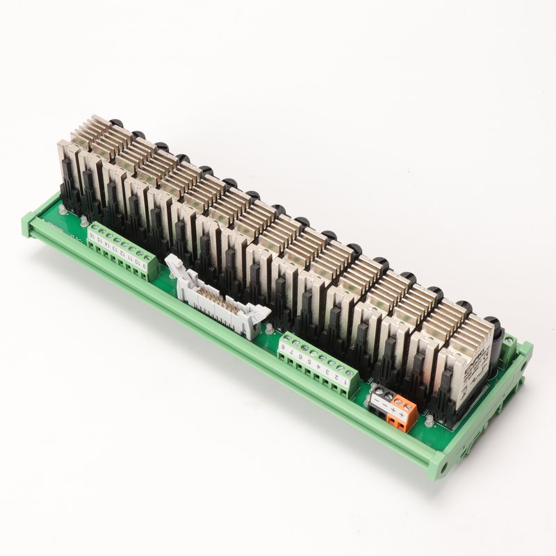 RT-GK-16C-F Fused solid-state relay modules with MIL inputs